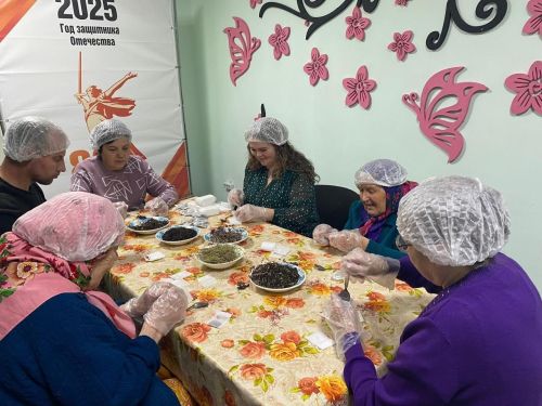 Әлки районы интернат-йортында яшәүчеләр МХОда катнашучыларга булышалар