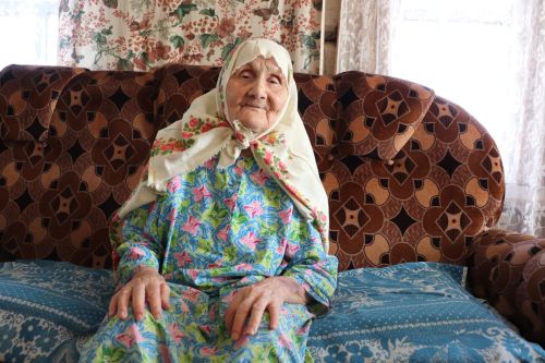Исламия Ибраһимова:  “Без күргәннәрне сөйләп бетерә торган түгел...”