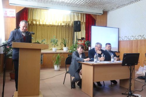 Рәшит Мусин Иске Чаллы авыл җирлеге халкы белән уртак тел табуга ирешкән