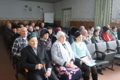 Рәшит Мусин Иске Чаллы авыл җирлеге халкы белән уртак тел табуга ирешкән