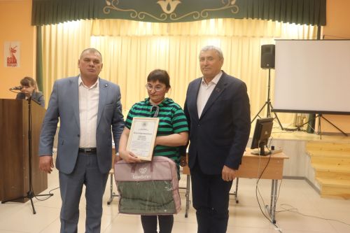 Рәшит Мусин Иске Чаллы авыл җирлеге халкы белән уртак тел табуга ирешкән