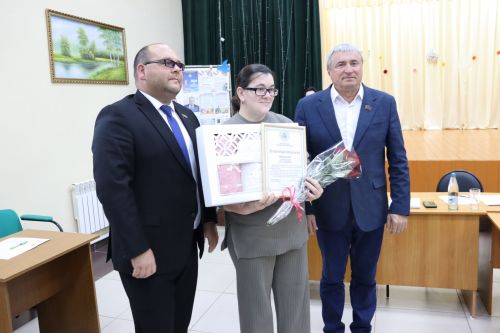 Рәмзил Әхмәдиев Ташбилге авыл җирлегендә 2024 елда башкарылган эшләре буенча халык алдында хисап тотты