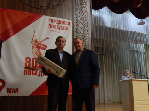 Әлки районы Контроль-хисап палатасы рәисе Андрей Агапов 65 яшьлек юбилеен билгеләп үтә