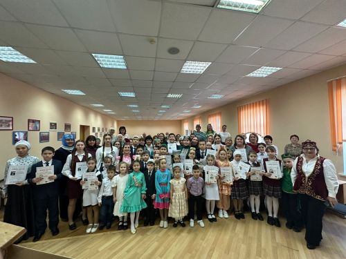 Казан кооператив институтында Халыкара Туган тел көнендә  чара уздырды
