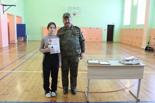 В гимназии имени Наби Даули прошли соревнования по стрельбе из пневматической винтовки