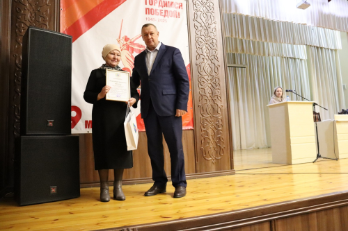 Торак-коммуналь хуҗалык хезмәткәрләре Мактау грамоталары белән бүләкләнде