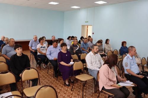 Әлки районында төрмәдән кайткан кешеләрне тормышка җайлау мәсьәләсе каралды