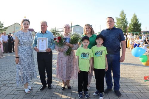 Әлки районында гаилә, мәхәббәт һәм тугрылык көнендә ныклы гаилә геройларын хөрмәтләделәр