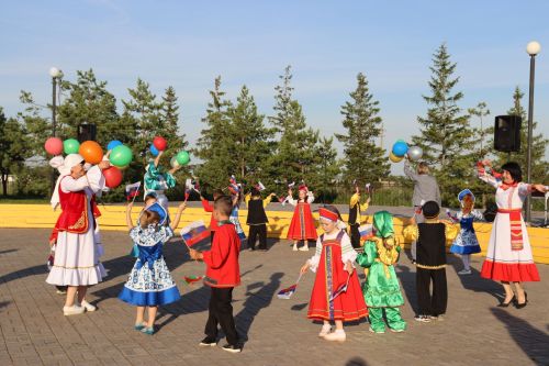 Әлки районында гаилә, мәхәббәт һәм тугрылык көнендә ныклы гаилә геройларын хөрмәтләделәр