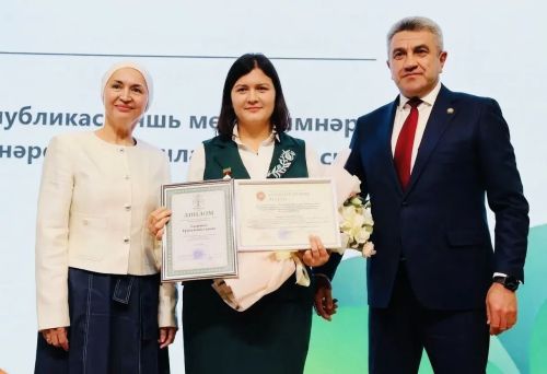 Әлки районы укытучысы Сәдриева Гүзәл «Җиңүгә омтылыш» номинациясендә  җиңде