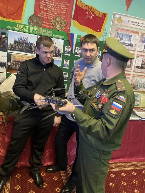 В Базарно-Матакской школе Алькеевского района изготовили окопные свечи для участников СВО