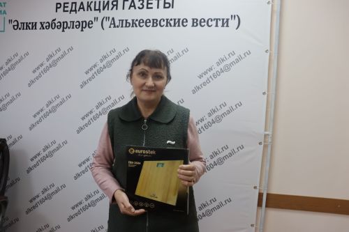 Авыл хуҗалыгы идарәсе белгече Гөлфия Сафина лотереяларда идән үлчәве отты