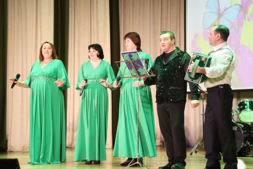 Халыкара хатын-кызлар көне уңаеннан Әлки районы мәдәният йортында җылы һәм дулкынландыргыч чара узды