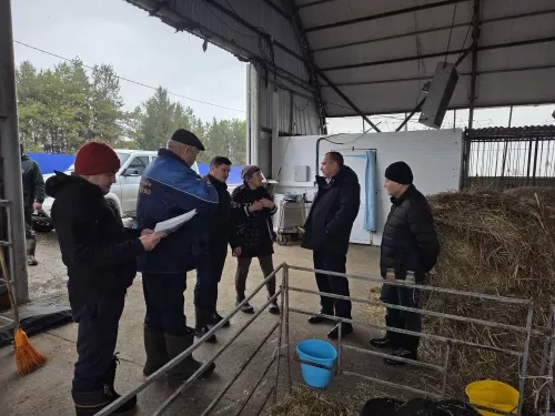 Республиканың баш ветеринары Тимур Галиев эш сәфәре белән “Хузангай” җәмгыятендә булды