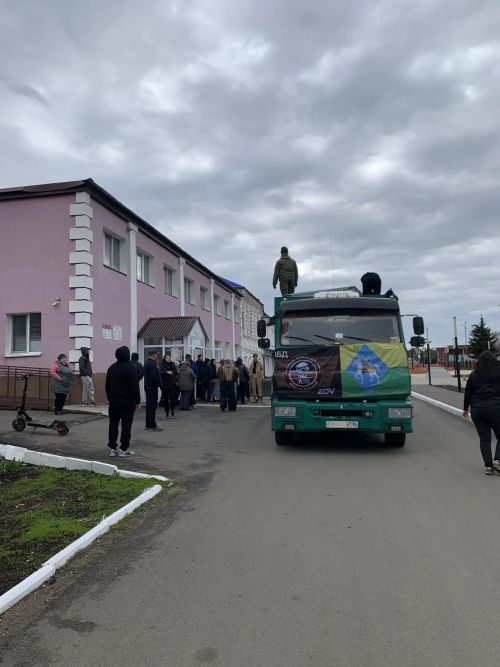 Алькеевцы с гуманитарным грузом отправились в зону СВО