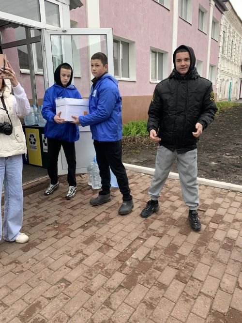 Алькеевцы с гуманитарным грузом отправились в зону СВО