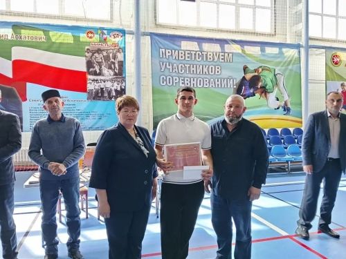 В Алькеевско районе прошёл турнир по национальной борьбе «Көрәш» памяти Зайнуллина Данила, погибшего в зоне СВО