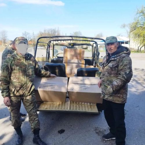 Уроженцу села Старое Ямкино, проходящему службу в зоне специальной военной операции, передали гостинцы