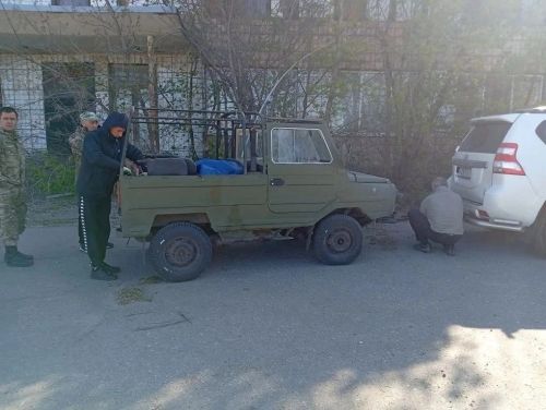 Уроженцу села Старое Ямкино, проходящему службу в зоне специальной военной операции, передали гостинцы