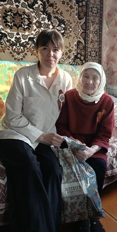 Бөек Ватан сугышы ветераннары Әлки муниципаль районы башлыгыннан бүләкләр алдылар