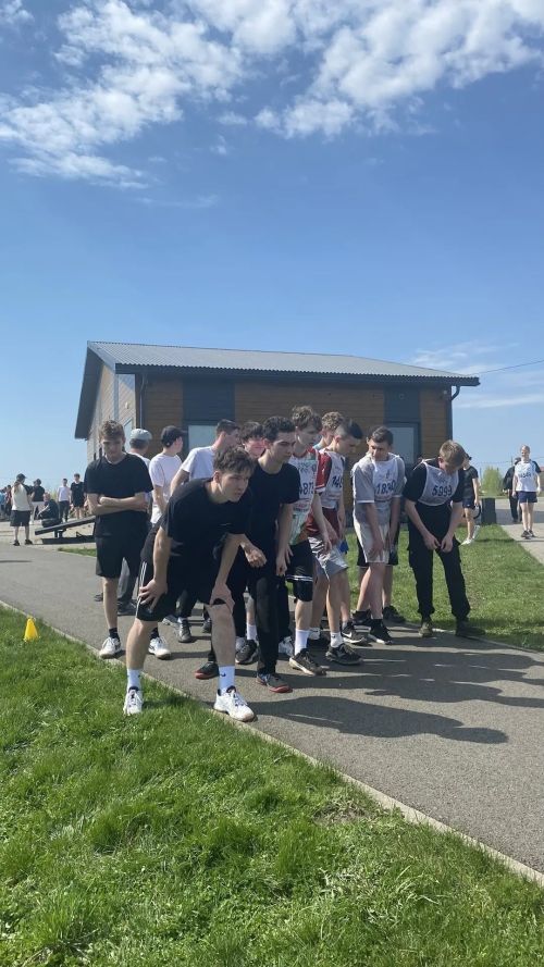 В Алькеевском районе прошел легкоатлетический кросс в честь праздника 9 мая