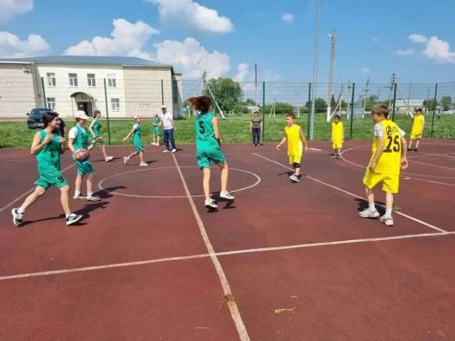 Памяти героя: прошёл баскетбольный турнир в Алпаровской школе