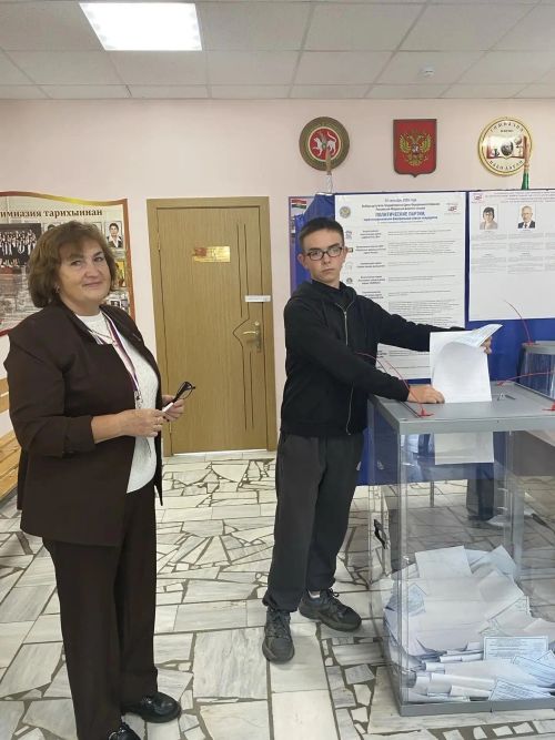 Әлки районының яшь сайлаучылары үзләренең беренче сайлавын ясадылар