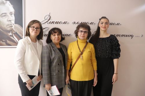 В гимназии имени Наби Даули прошел семинар