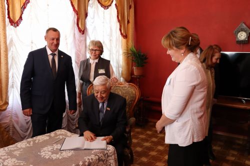 Председатель Госсовета РТ Фарид Мухаметшин принял участие в мероприятиях в рамках Дня «Единой России»