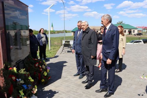 Председатель Госсовета РТ Фарид Мухаметшин принял участие в мероприятиях в рамках Дня «Единой России»