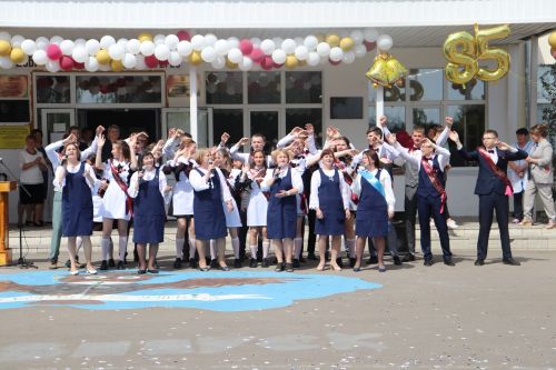 Последний звонок в Базарно-Матакской школе