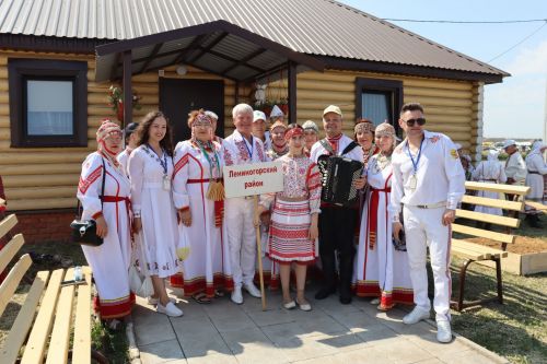 Уяв 2023