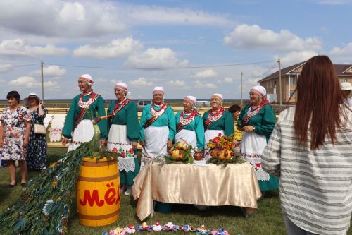 Яблочно-медовый Спас