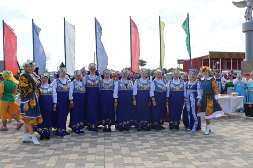 В Центральном парке райцентра отпраздновали День Республики
