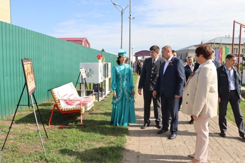 В Центральном парке райцентра отпраздновали День Республики