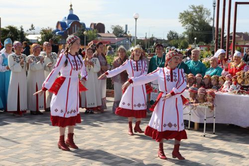 В Центральном парке райцентра отпраздновали День Республики