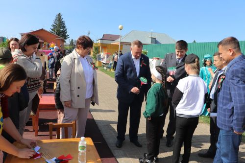 В Центральном парке райцентра отпраздновали День Республики
