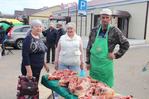 В Центральном парке райцентра отпраздновали День Республики