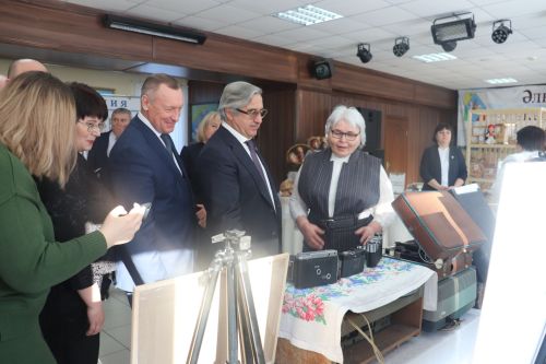 С рабочим визитом в Алькеевский район приехал премьер-министра РТ Василь Шайхразиев