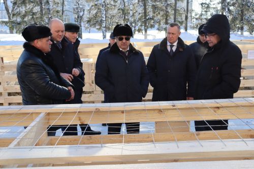 С рабочим визитом в Алькеевский район приехал премьер-министра РТ Василь Шайхразиев