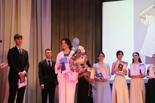 Выпускной 11-х классов Базарно-Матакской средней школы