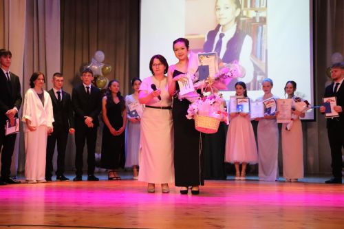 Выпускной 11-х классов Базарно-Матакской средней школы
