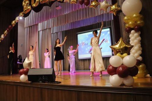 Выпускной 11-х классов Базарно-Матакской средней школы