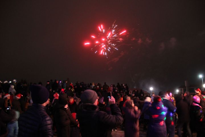 29 декабря в Центральном парке состоится открытие Новогодней Елки