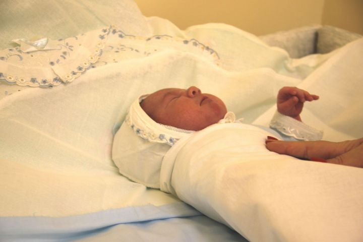 В родильном отделении центральной районной больницы в июле месяце рождаются только мальчики