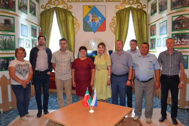 В Алькеевском районе побывали гости работающие в космической отрасли. ФОТО