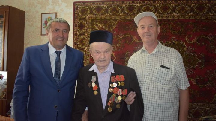 Хаметшин Галлям Мубаракович награжден медалью "За доблестный труд"