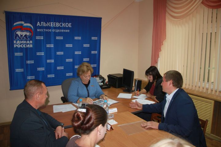 В Алькеевском районе депутат Госсовета РТ Татьяна Воропаева провела прием граждан