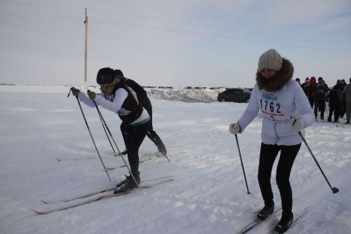 В Алькеевском районе накануне праздника Рождества Христова прошли лыжные соревнования