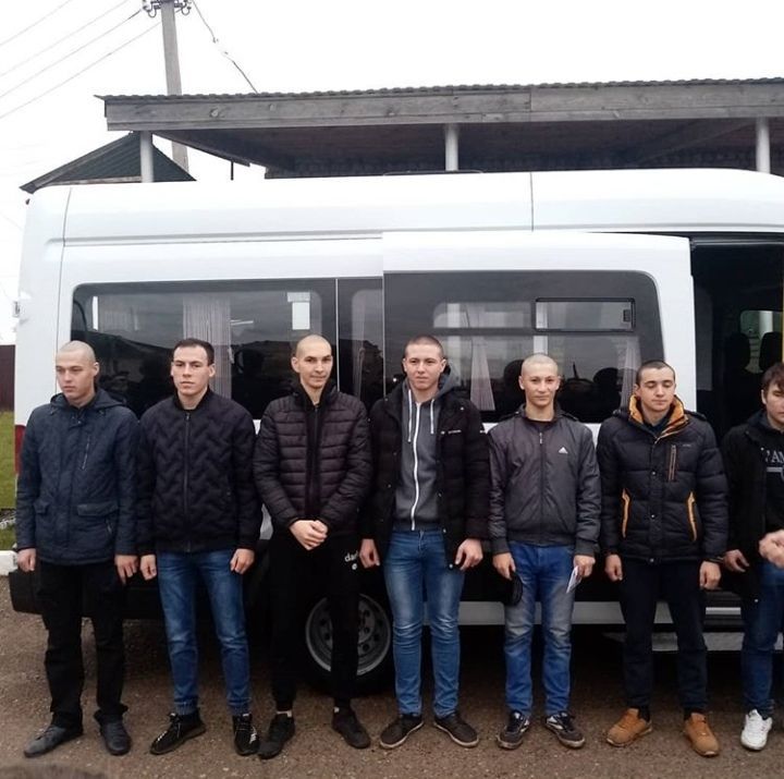 Из военного комиссариата Алькеевского и Спасского районов в армию призвано 13 юношей